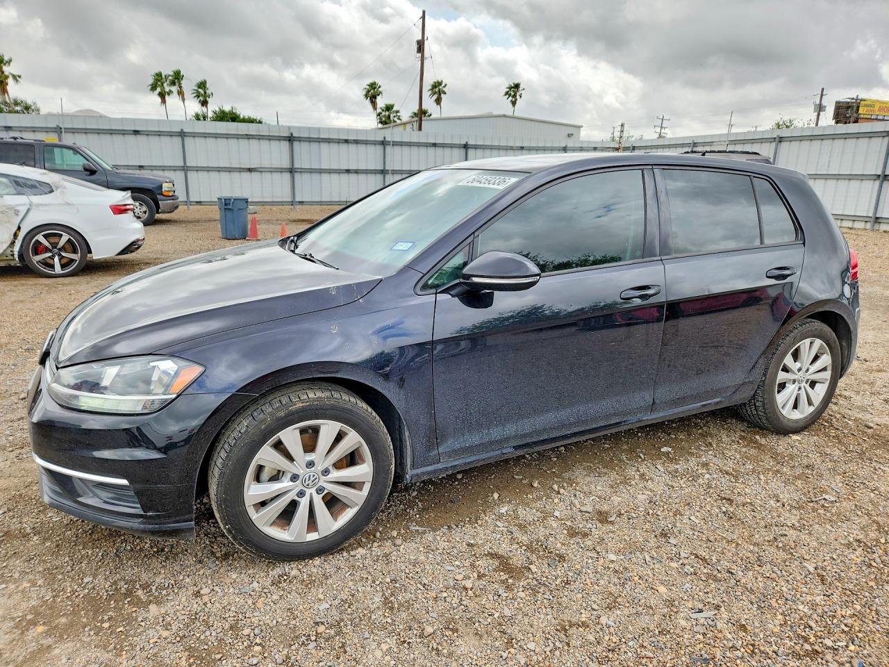 Salvage Volkswagen Golf Image