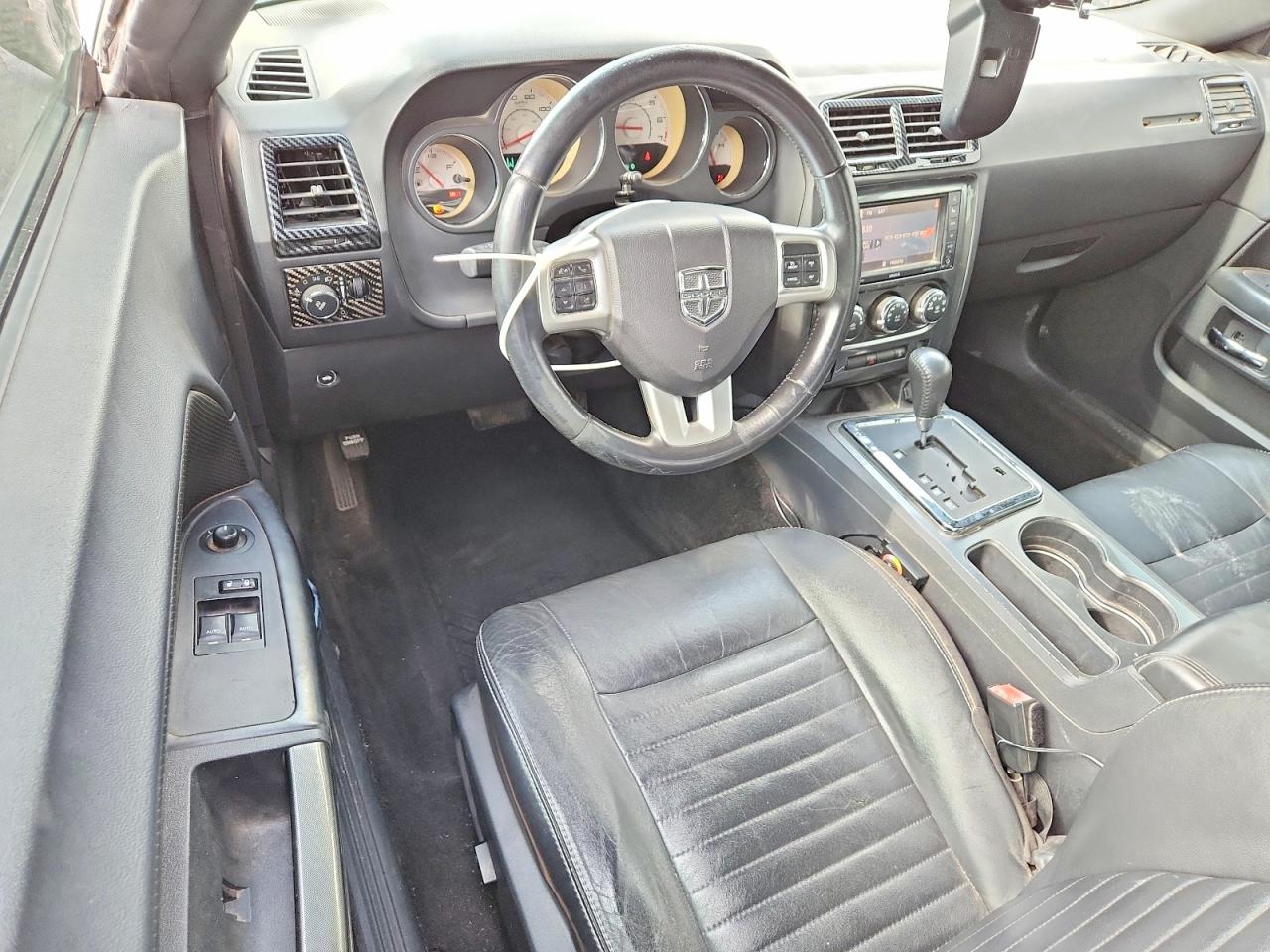Dodge Challenger Sxt