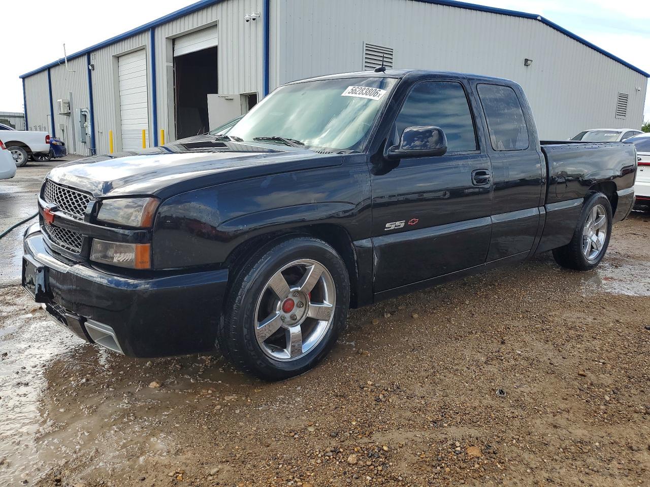 Salvage Chevrolet Silverado Image