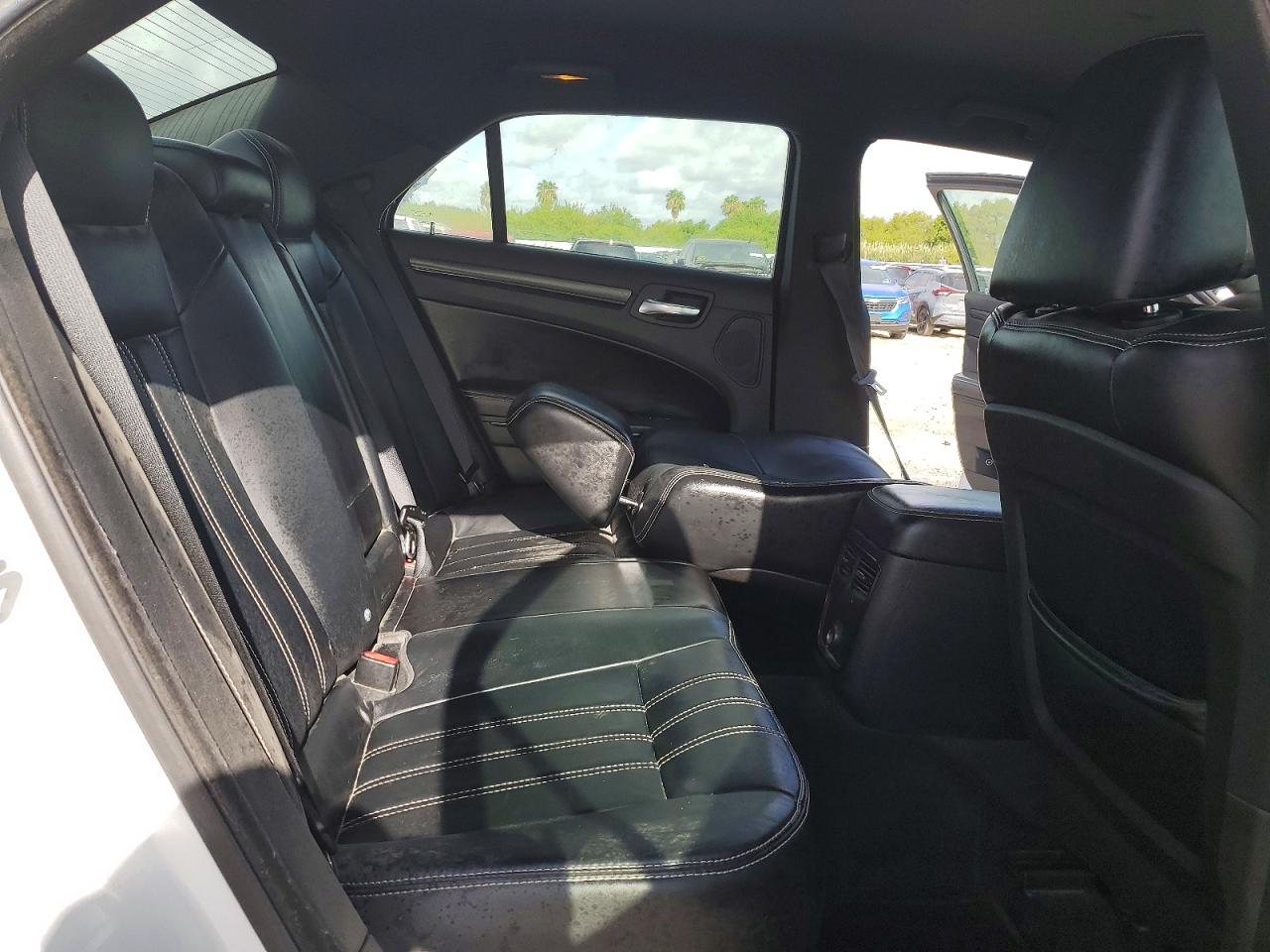 Chrysler 300 S