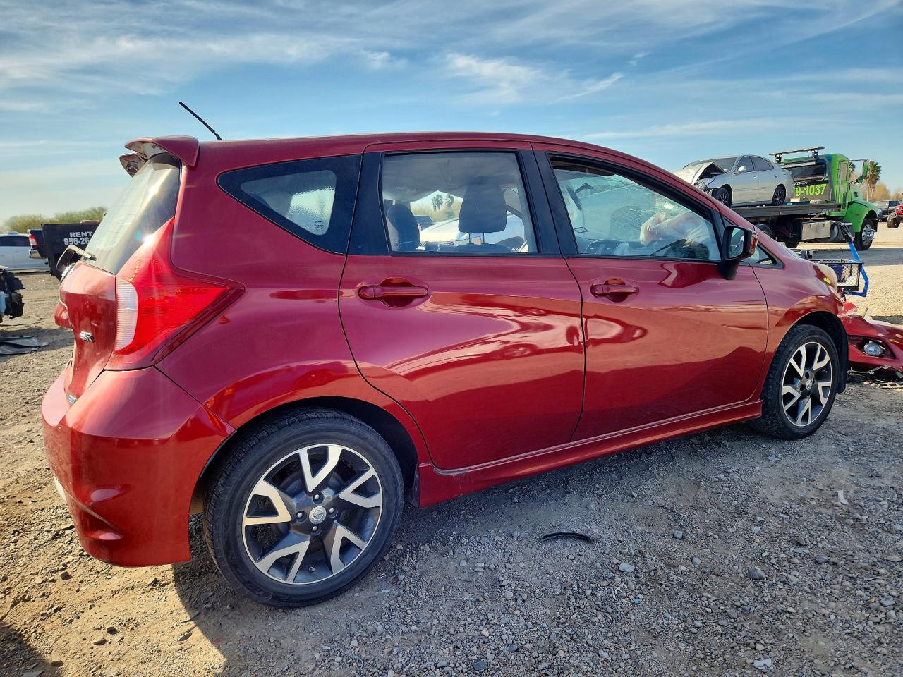 Nissan Versa S