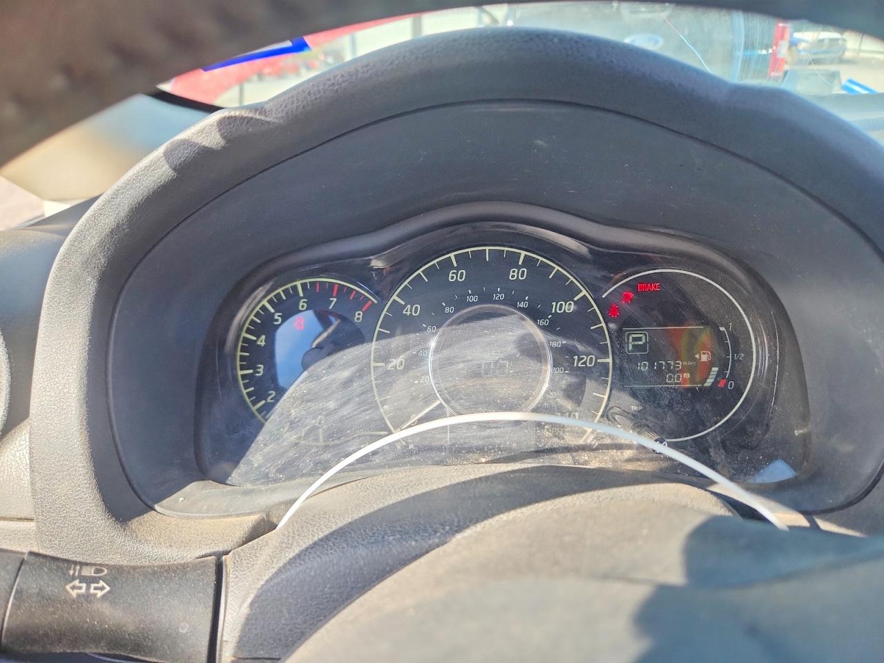 Nissan Versa S