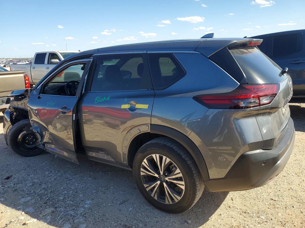 Nissan Rogue Sv