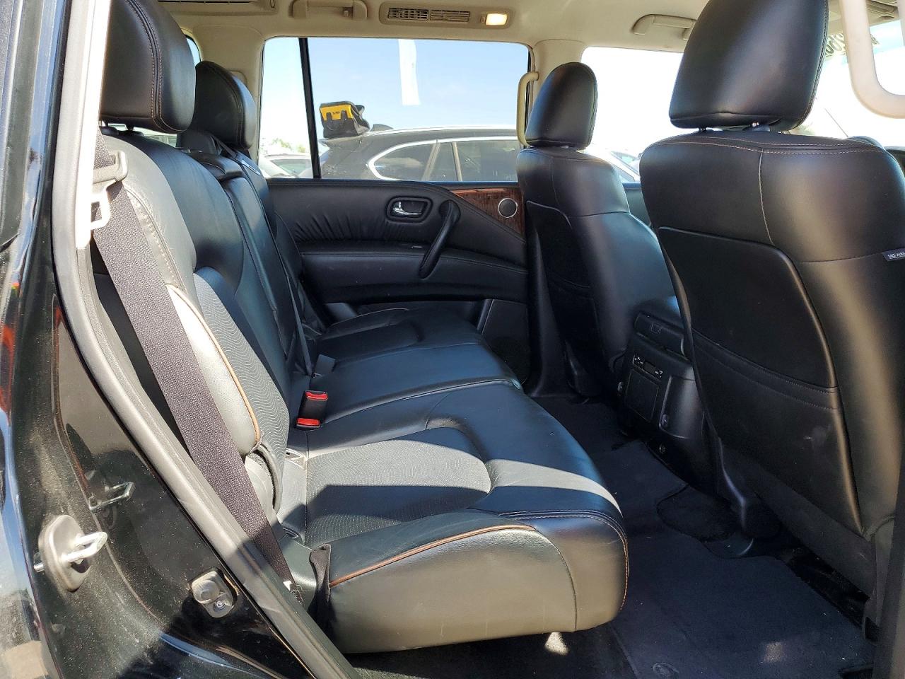 Nissan Armada Sl