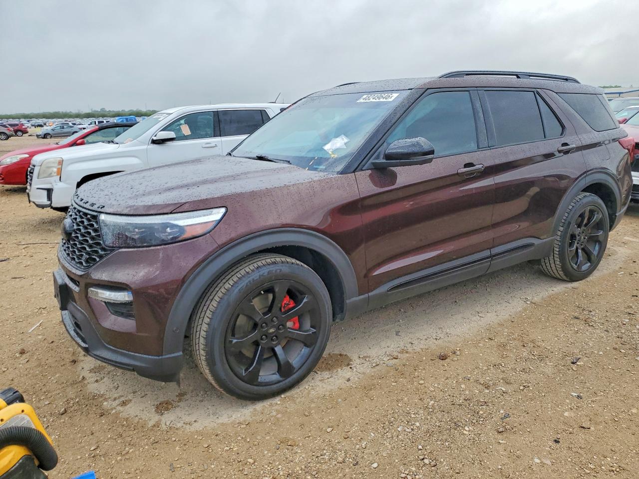 Salvage Ford Explorer Image