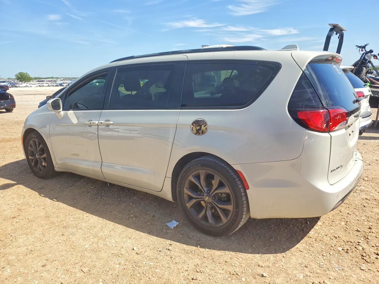 Chrysler Pacifica Touring