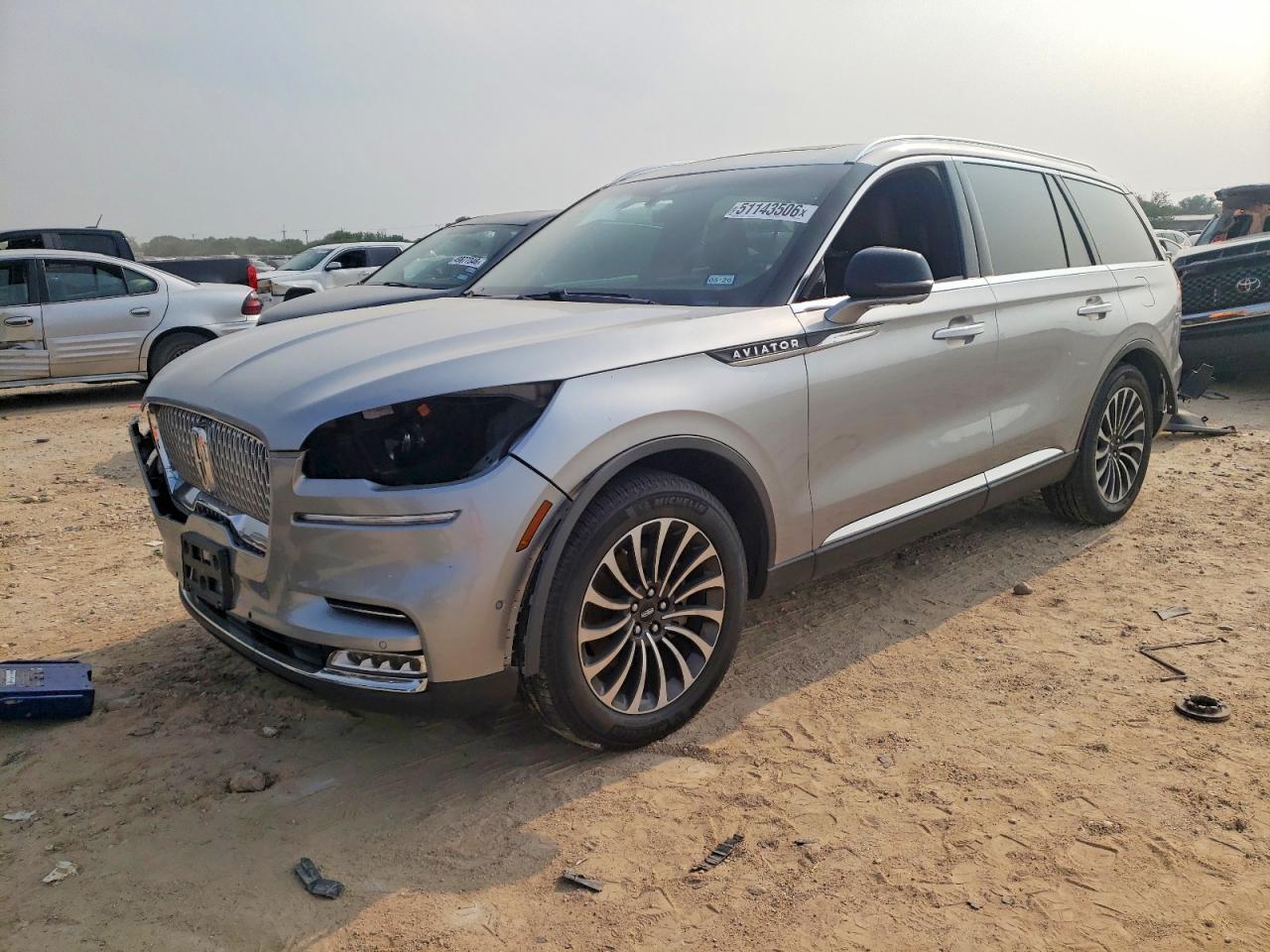 Salvage Lincoln Aviator Image