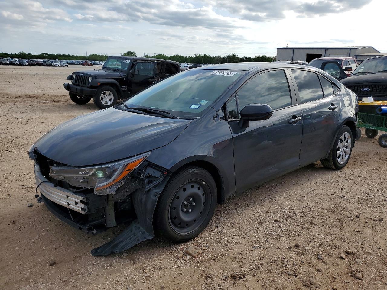 Salvage Toyota Corolla Image