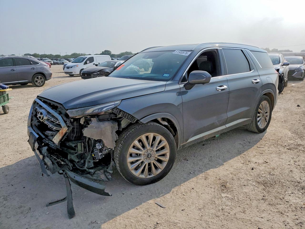 Salvage Hyundai PALISADE Image