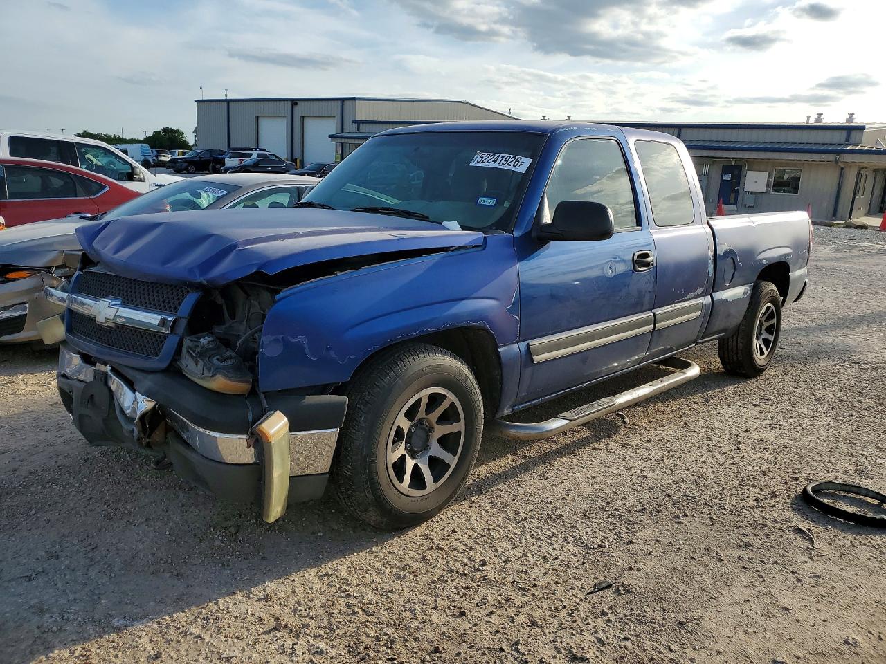 Salvage Chevrolet Silverado Image