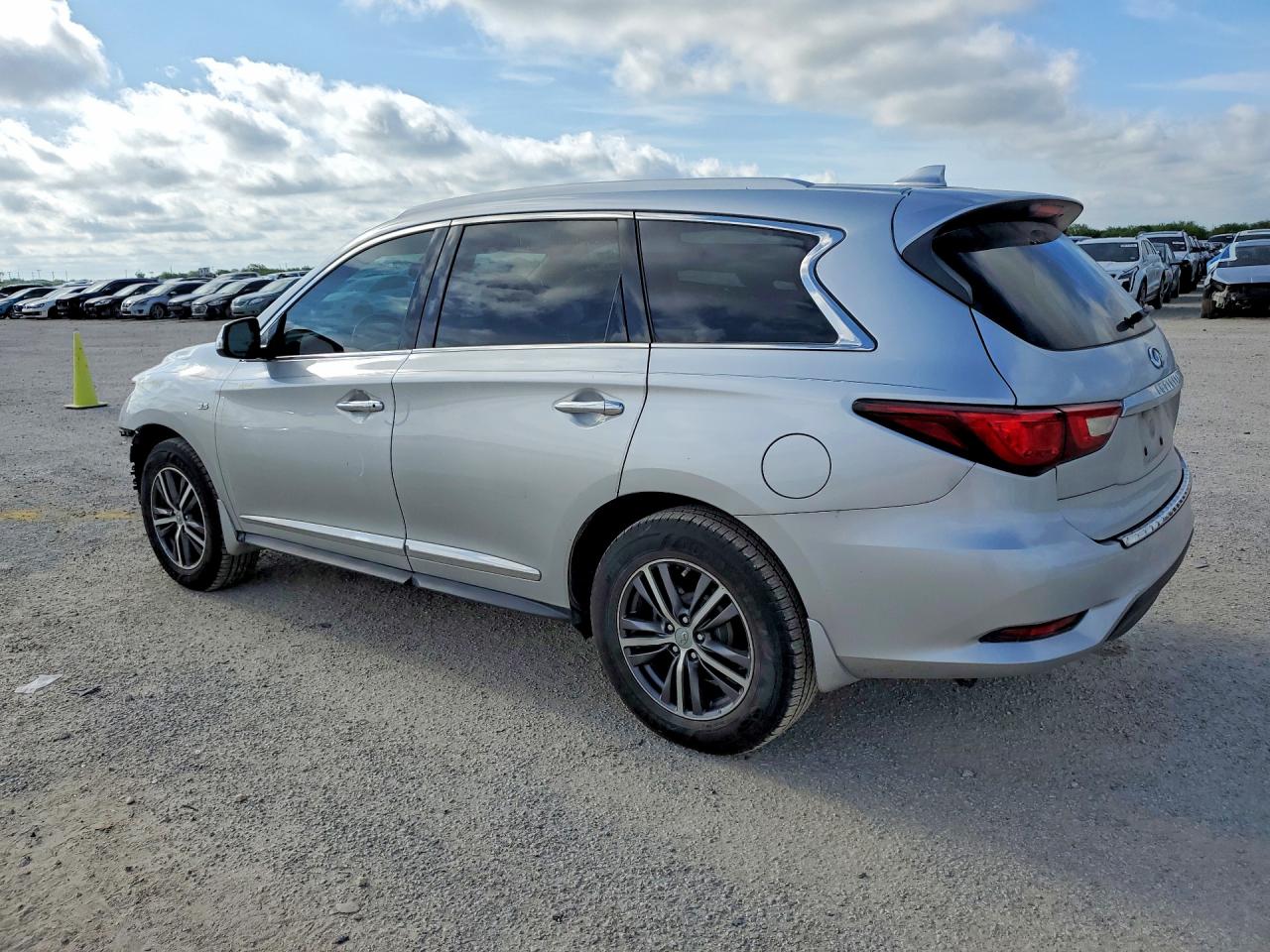INFINITI Qx Base