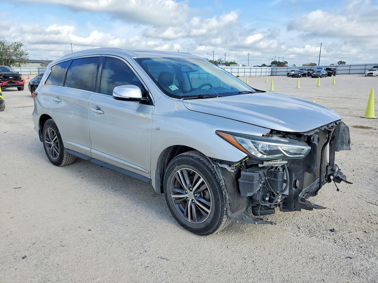 INFINITI Qx Base