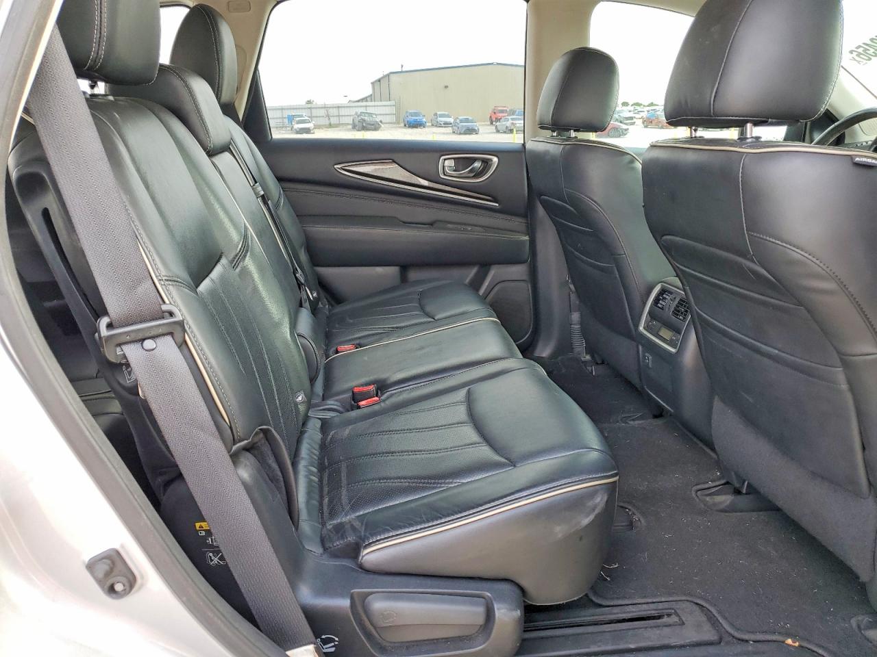 INFINITI Qx Base
