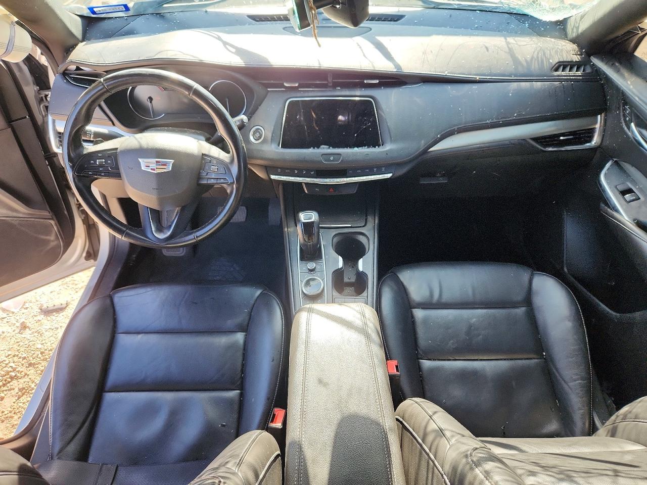 Cadillac XT4 Premium Luxury