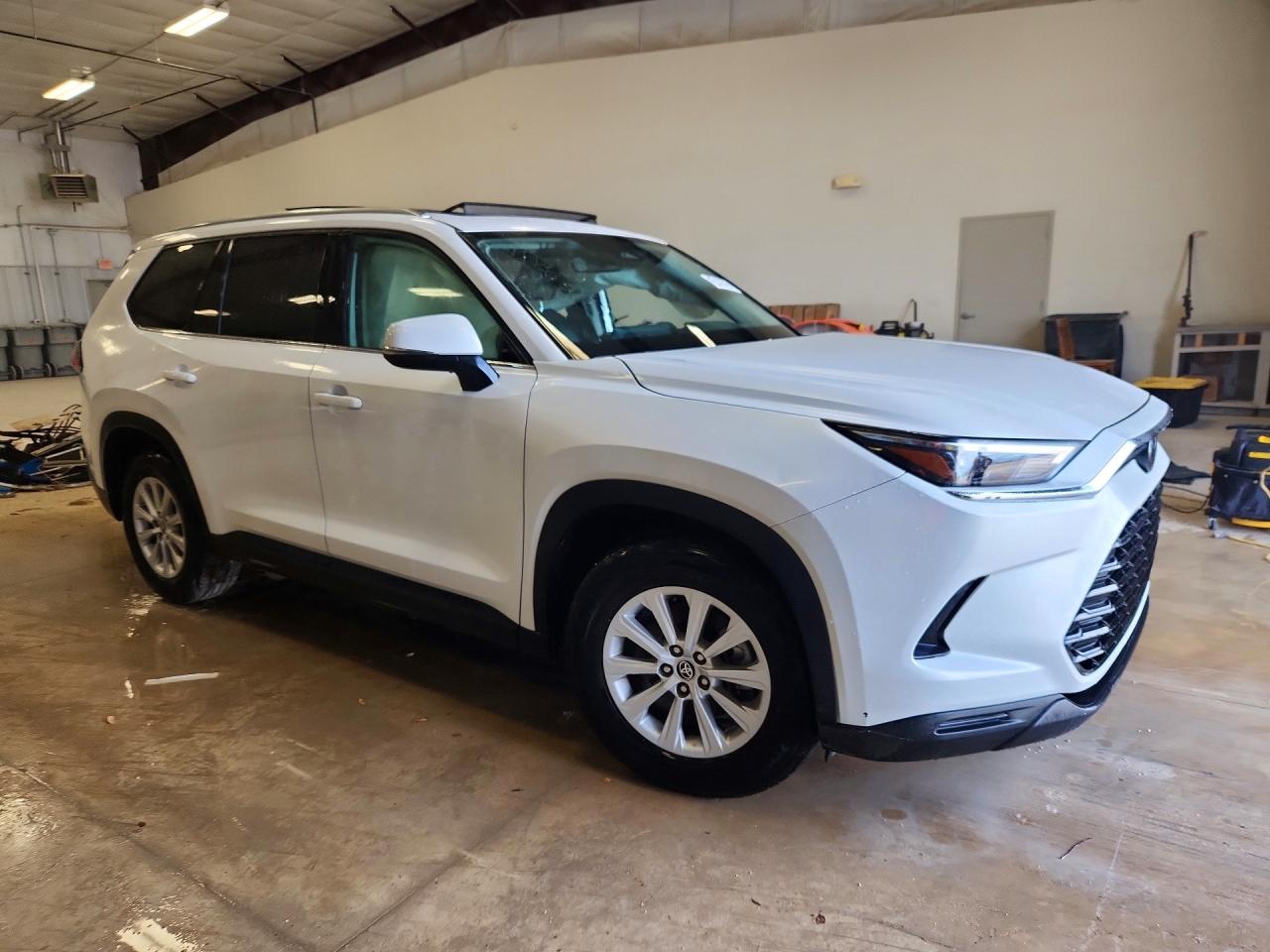 Toyota Grand Highlander Xle