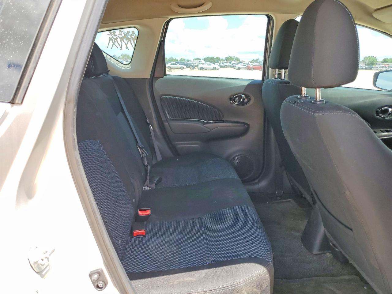 Nissan Versa Sv