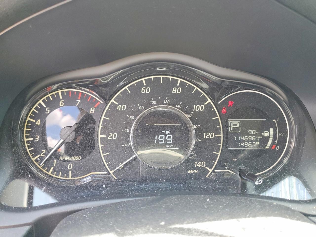 Nissan Versa Sv