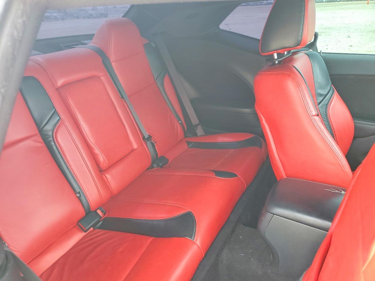 Dodge Challenger Sxt