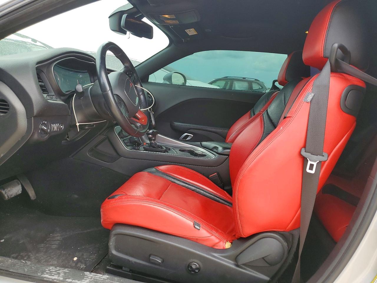 Dodge Challenger Sxt