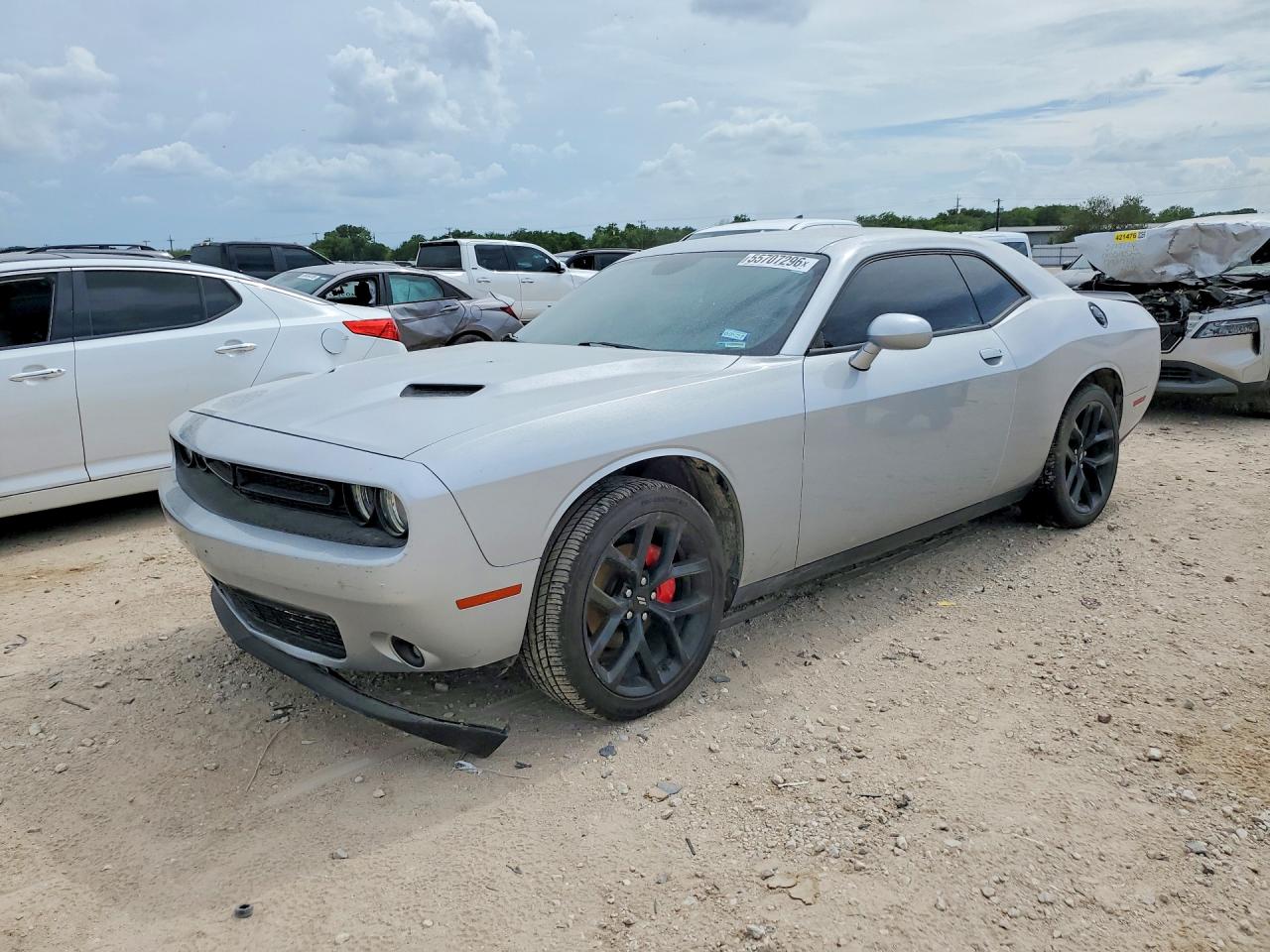 Salvage Dodge Challenger Image