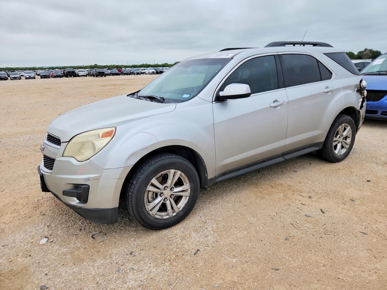 Salvage Chevrolet Equinox Image