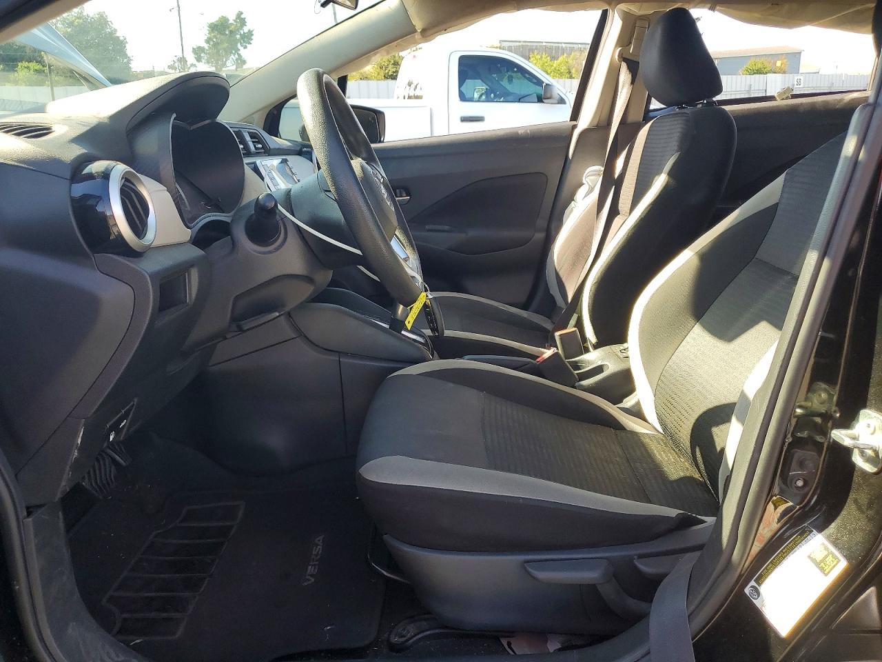 Nissan Versa Sv