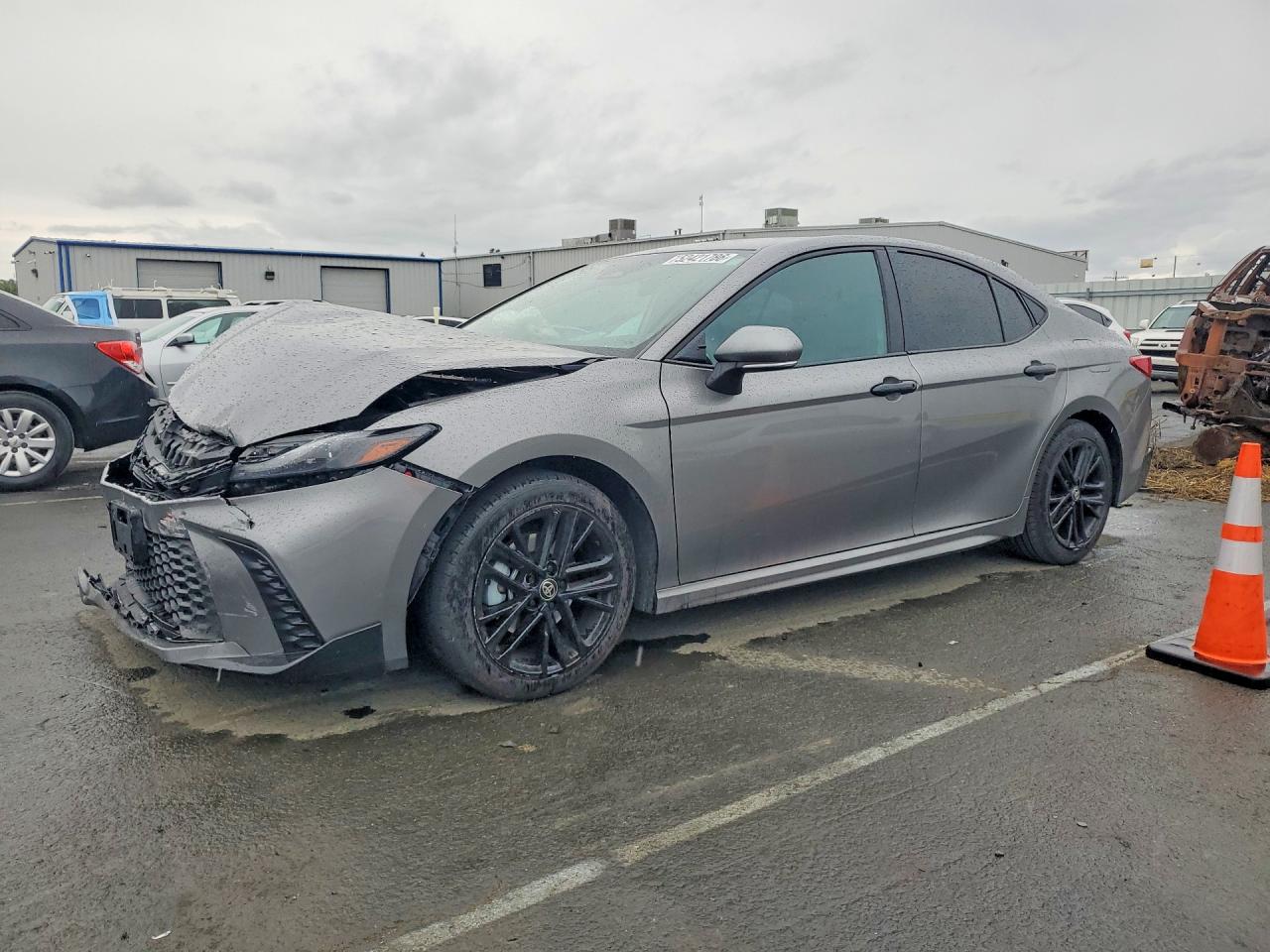 Salvage Toyota Camry Image