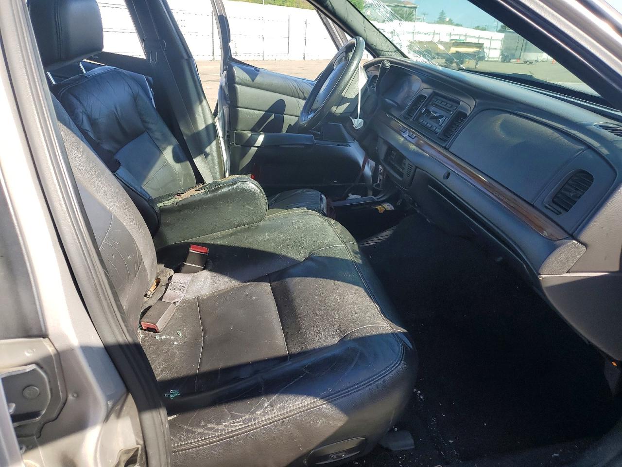 Ford Crown Vic Lx