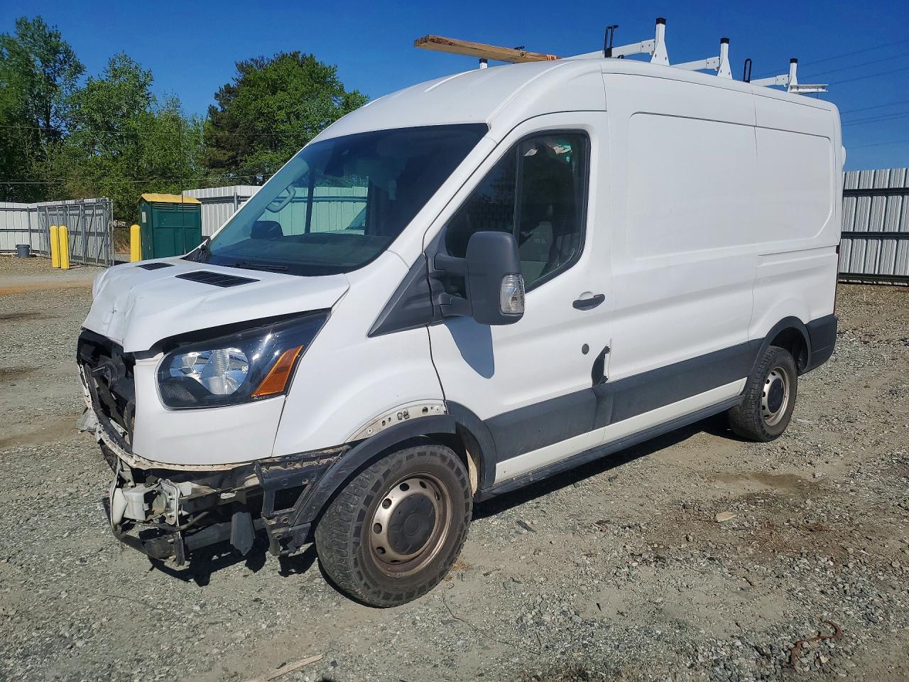 Salvage Ford Transit Image