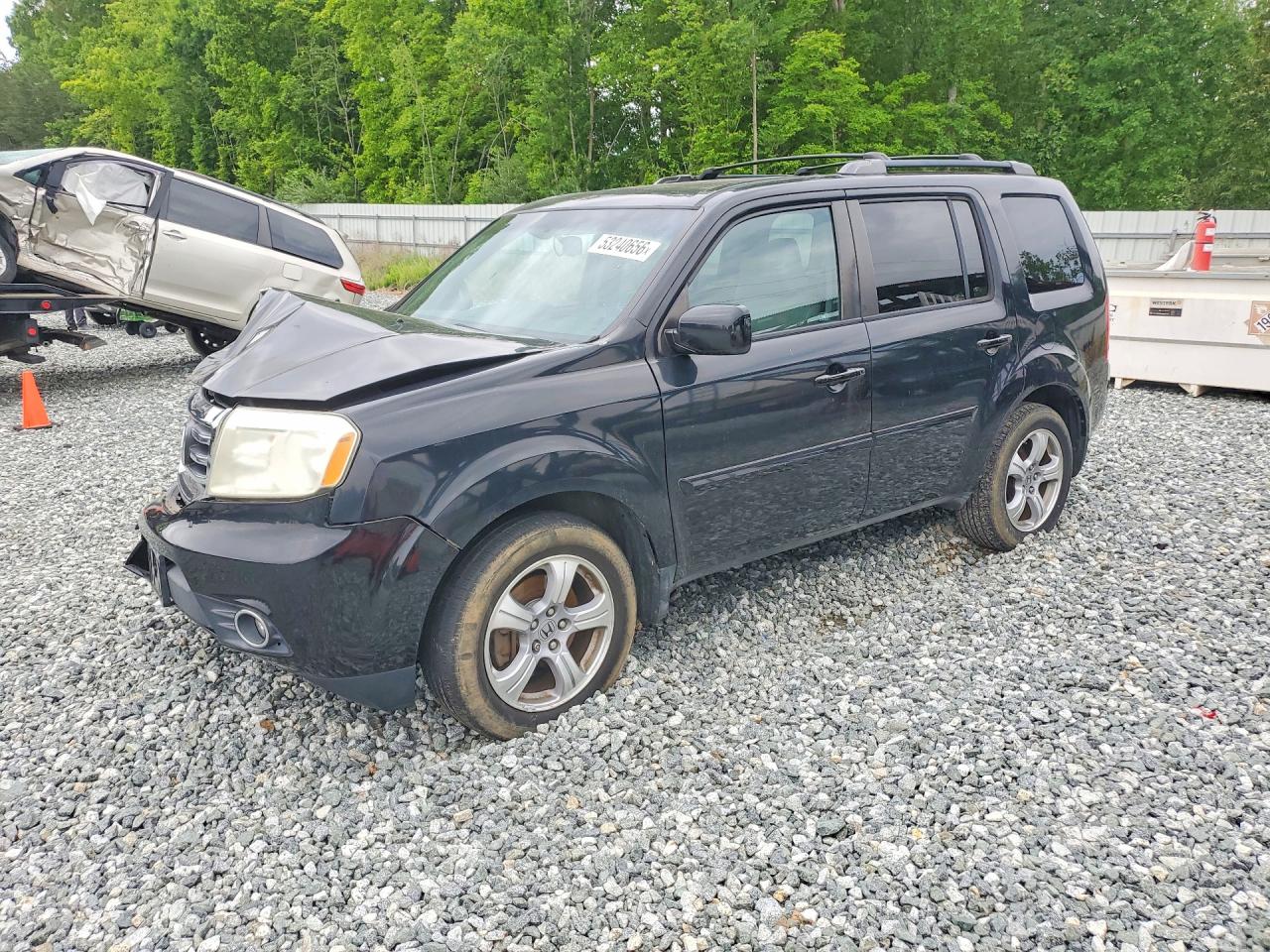 Salvage Honda Pilot Image