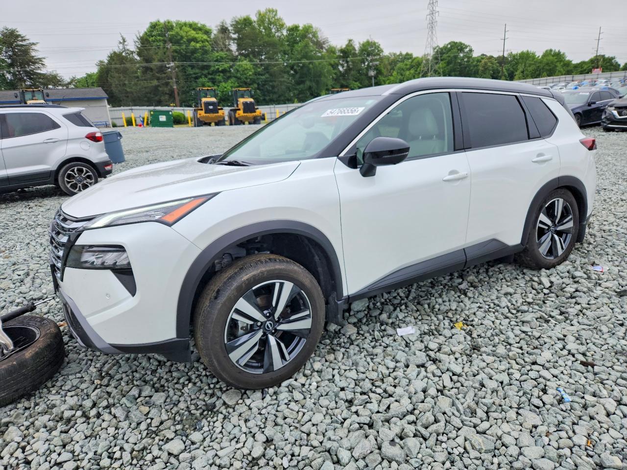 Salvage Nissan Rogue Image