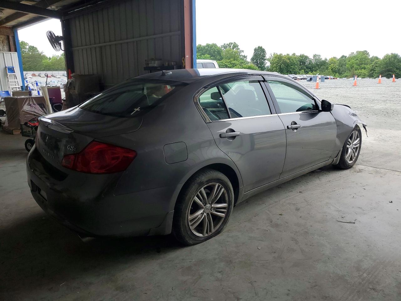 INFINITI G25 X