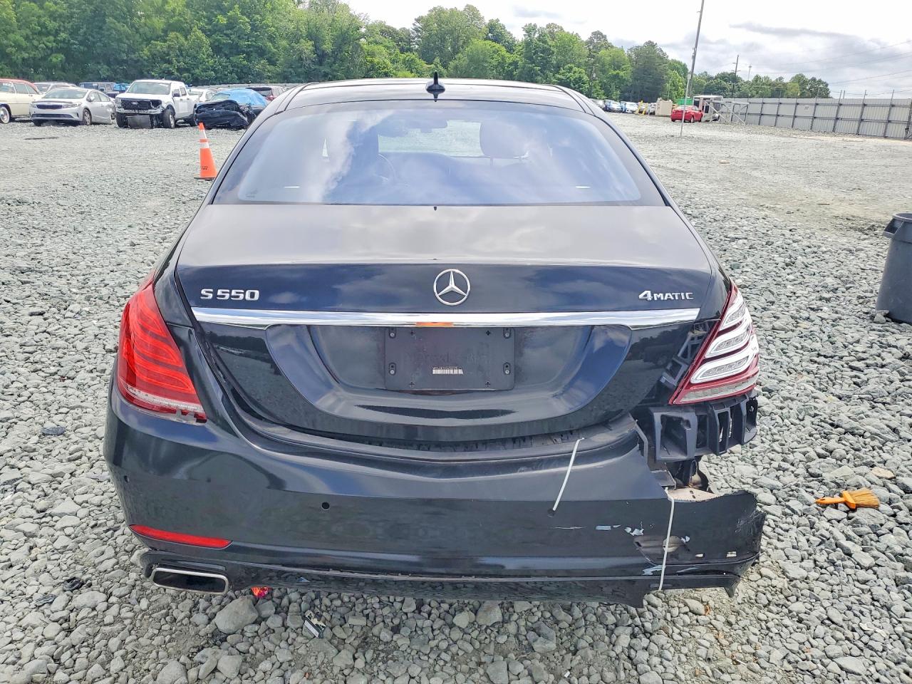 Mercedes-Benz S-Class 550 4matic