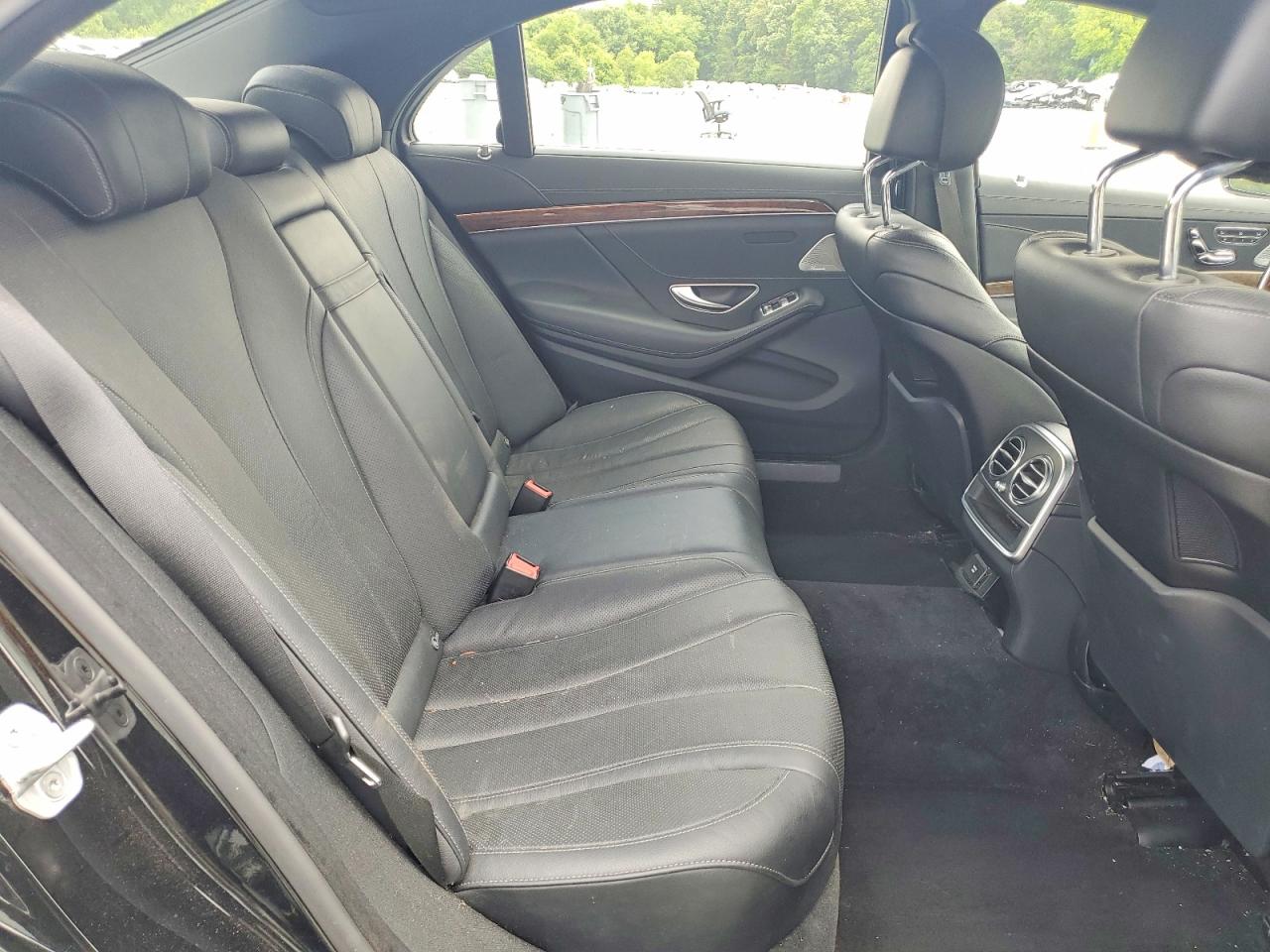 Mercedes-Benz S-Class 550 4matic