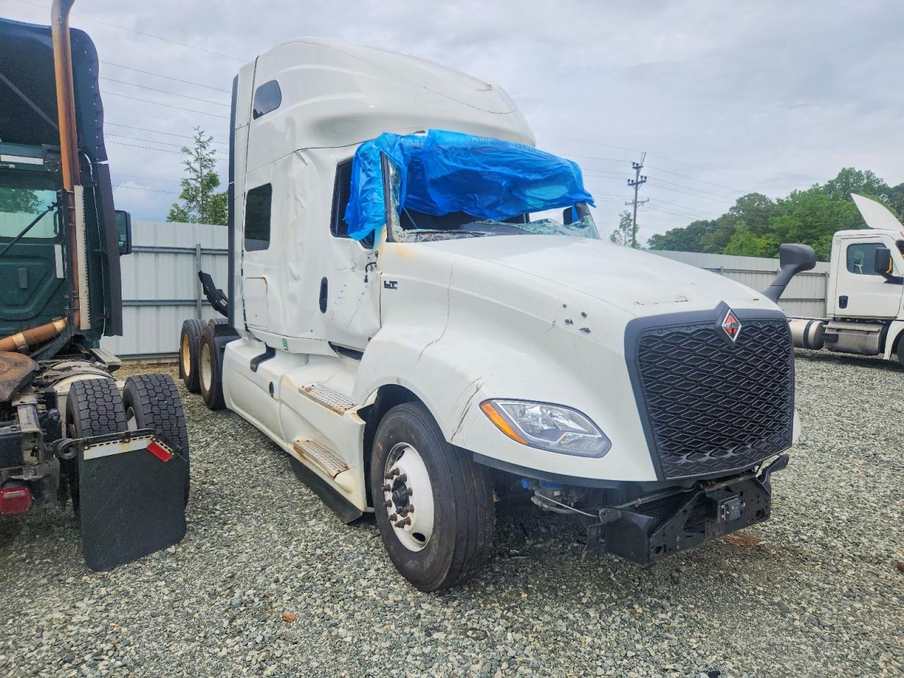 2025 International Lt625
