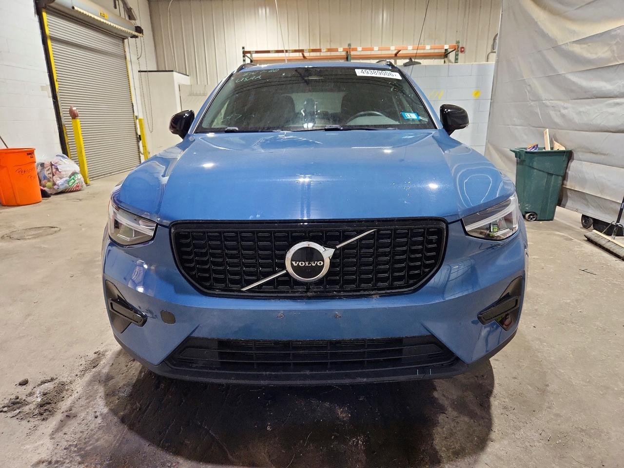 Volvo XC40 Core