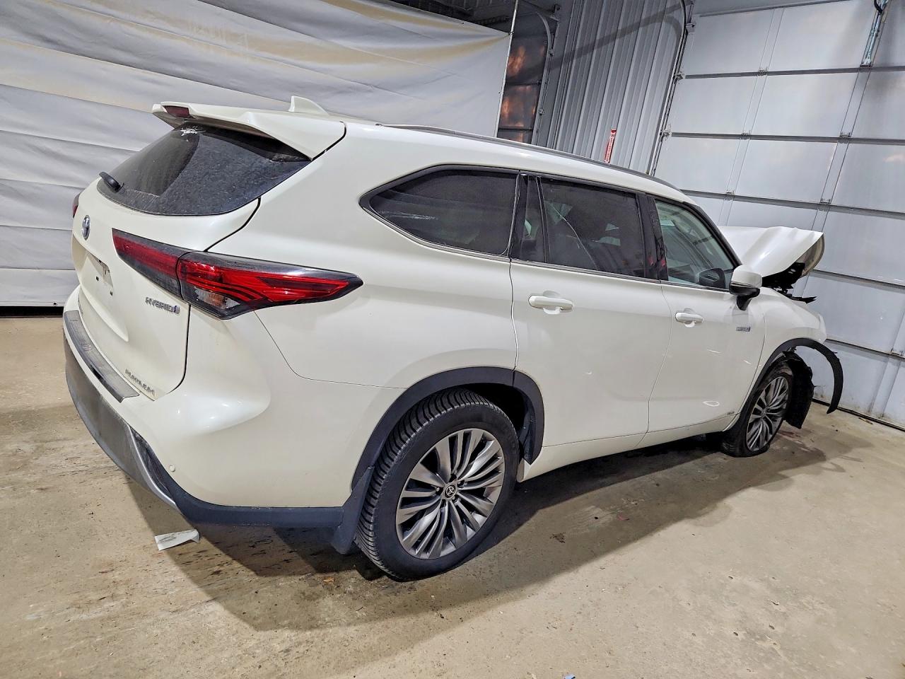 Toyota Highlander Hybrid Platinum