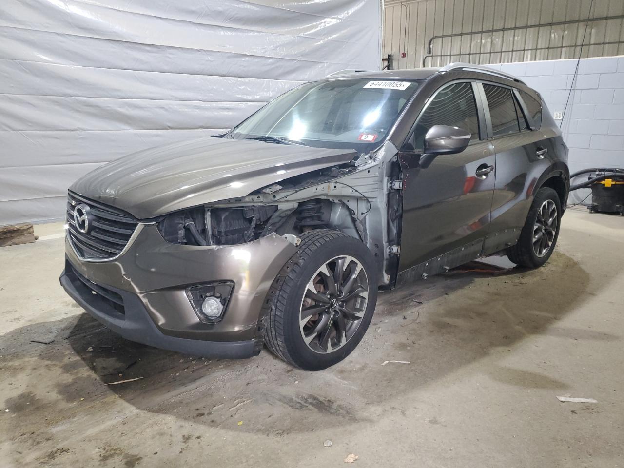 Salvage Mazda Cx Image