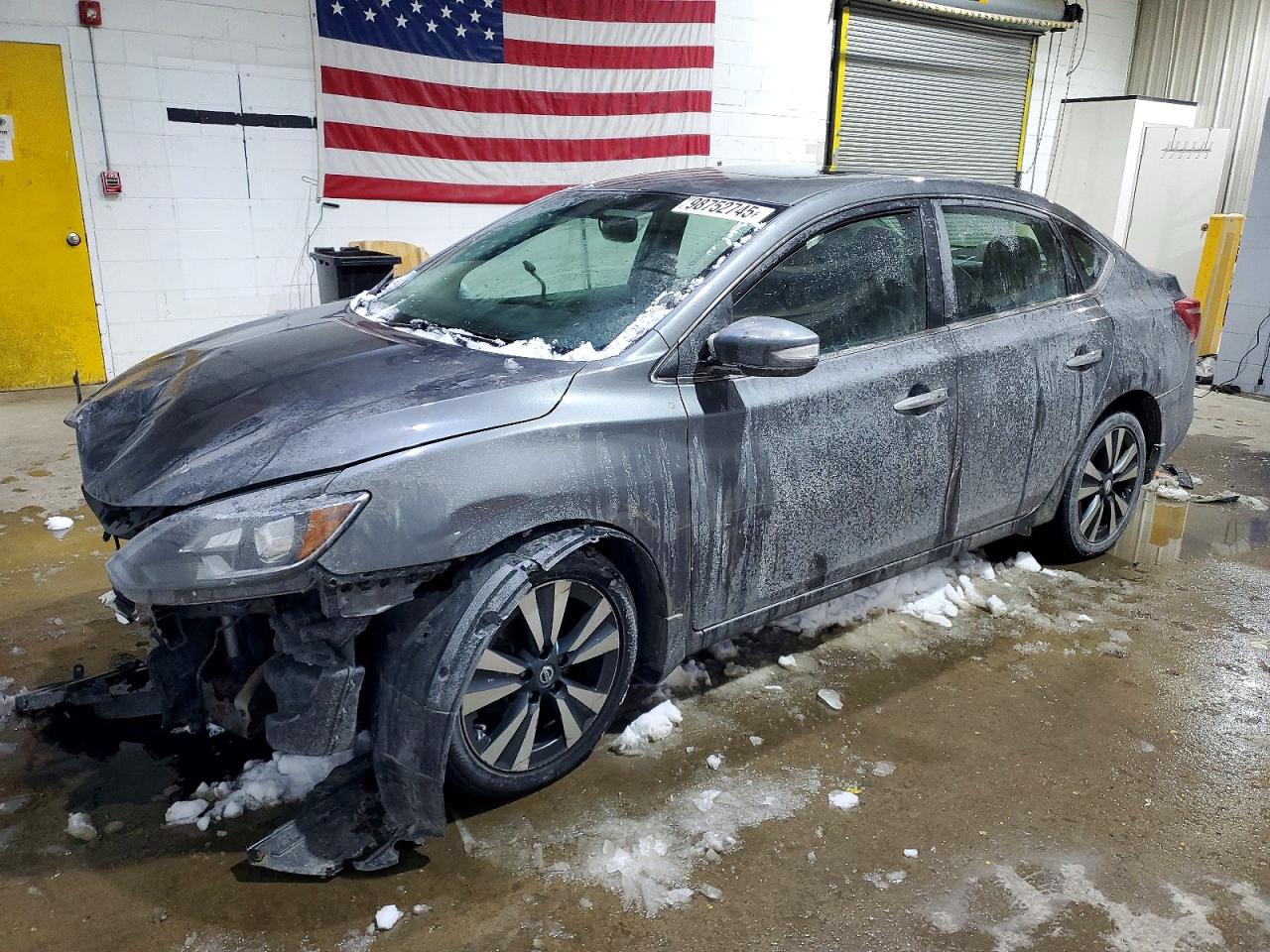 Salvage Nissan Sentra Image