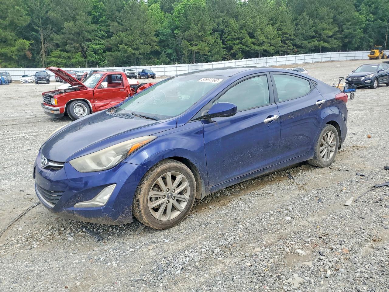 Salvage Hyundai ELANTRA Image