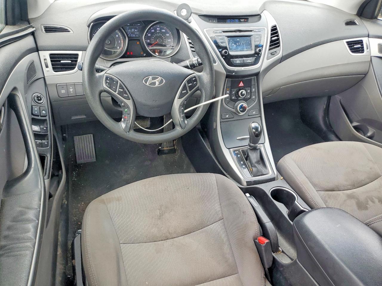 Hyundai ELANTRA Se