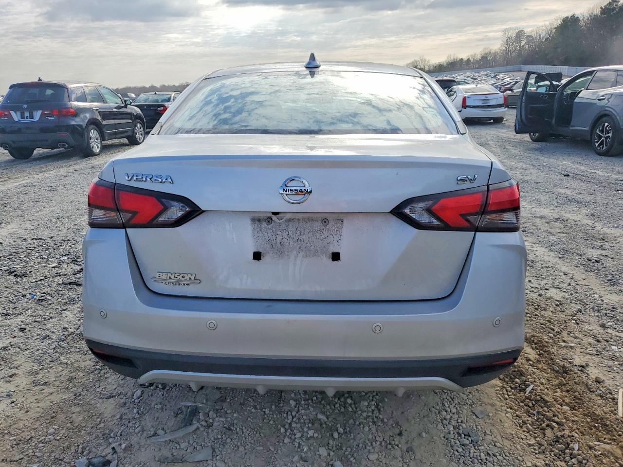 Nissan Versa Sv