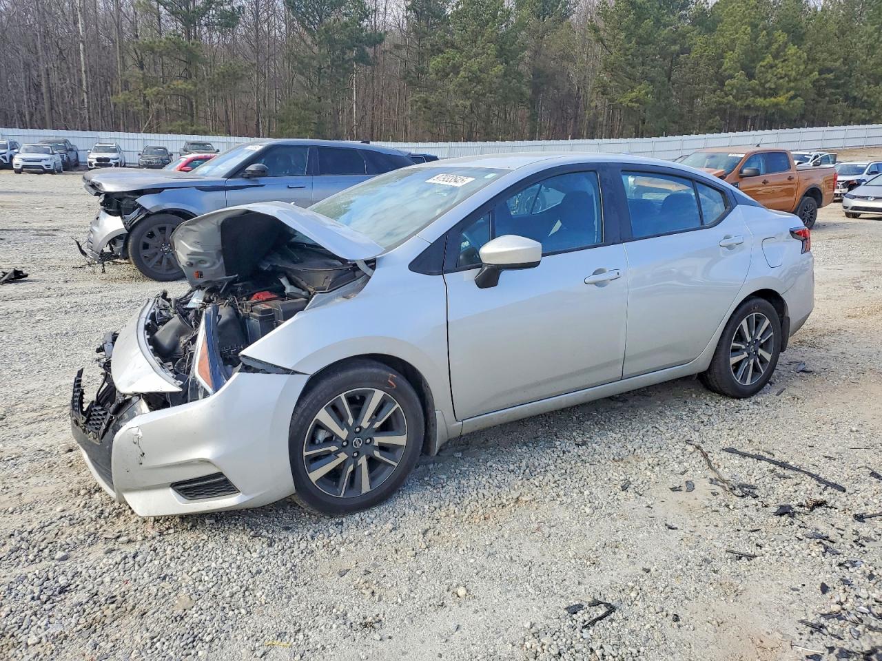 Salvage Nissan Versa Image