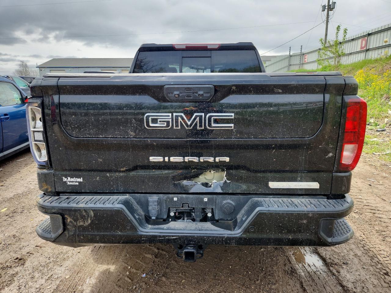 GMC Sierra