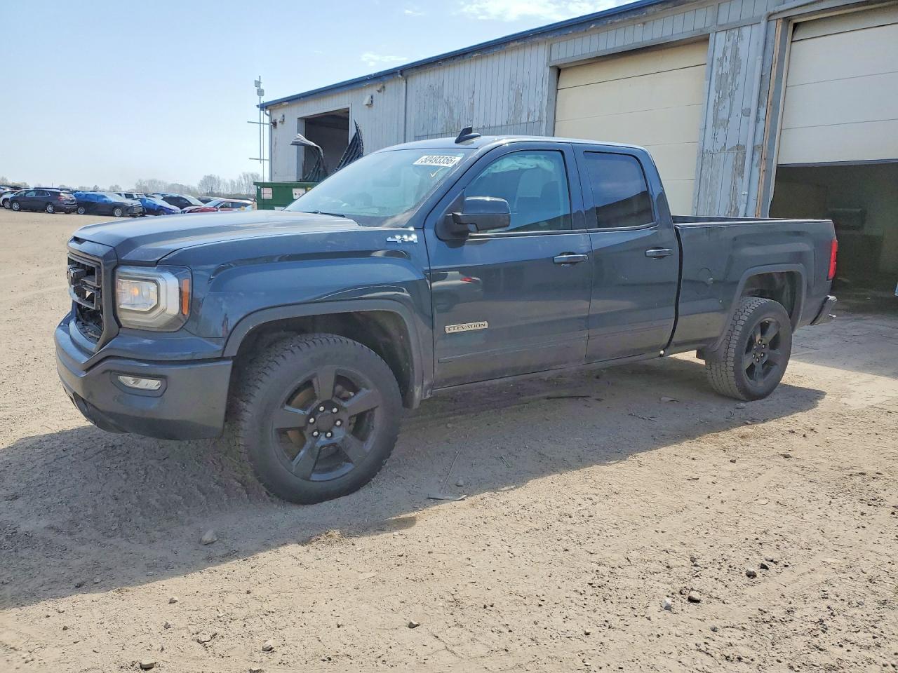 Salvage GMC Sierra Image