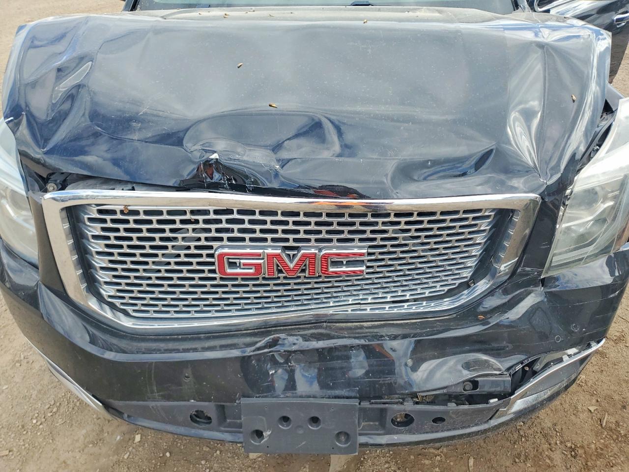 GMC Yukon Denali