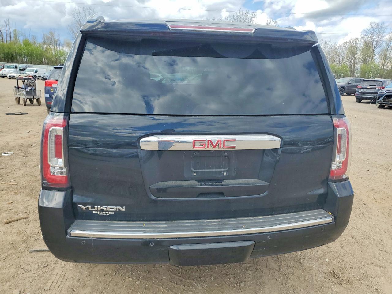 GMC Yukon Denali