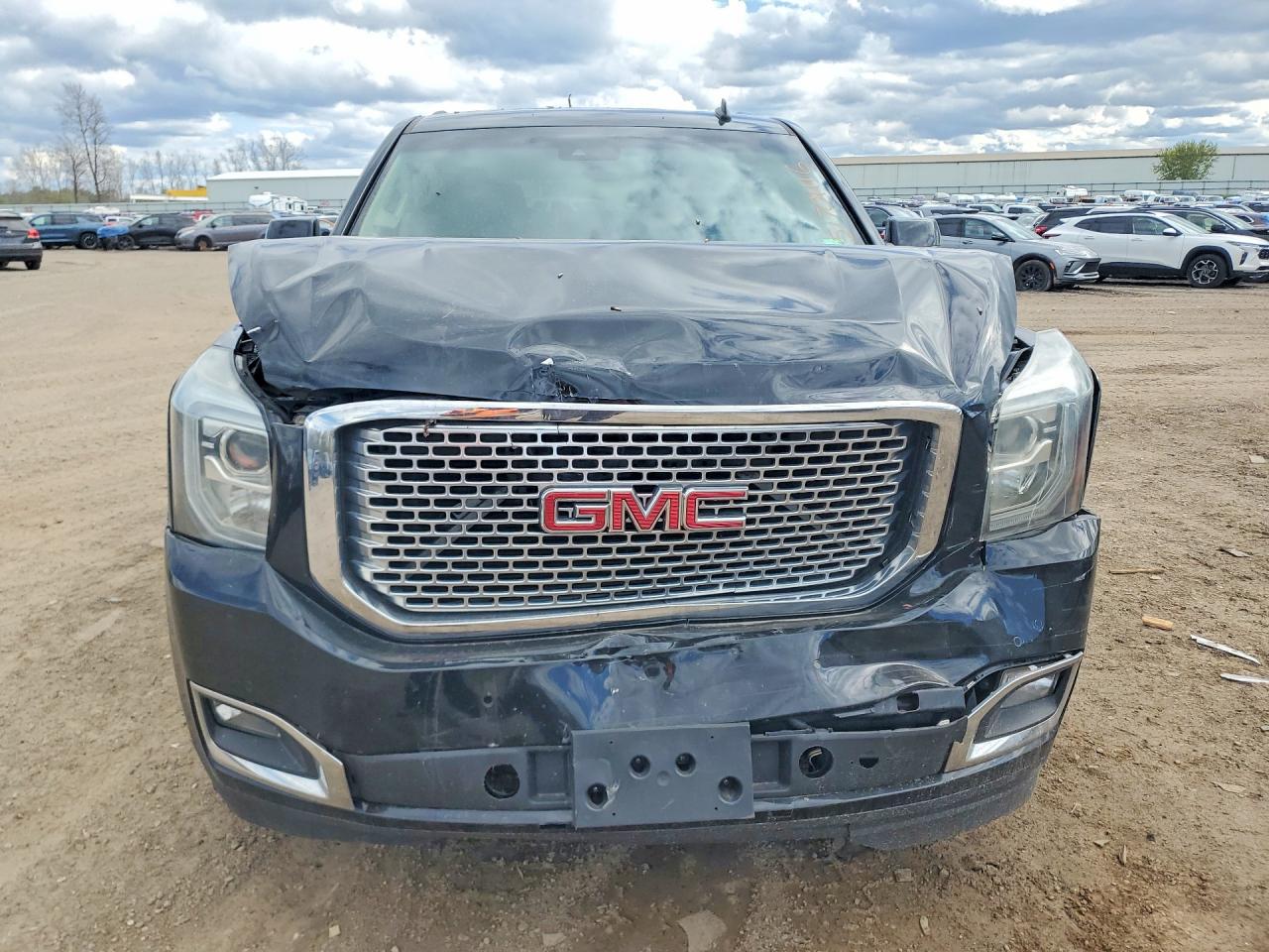 GMC Yukon Denali