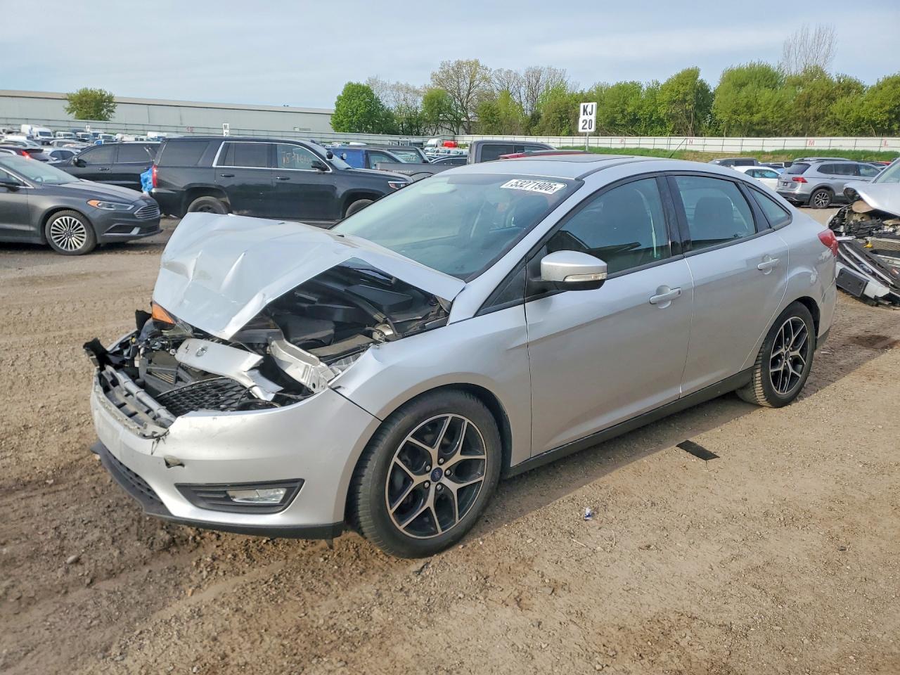 Salvage Ford Focus Image
