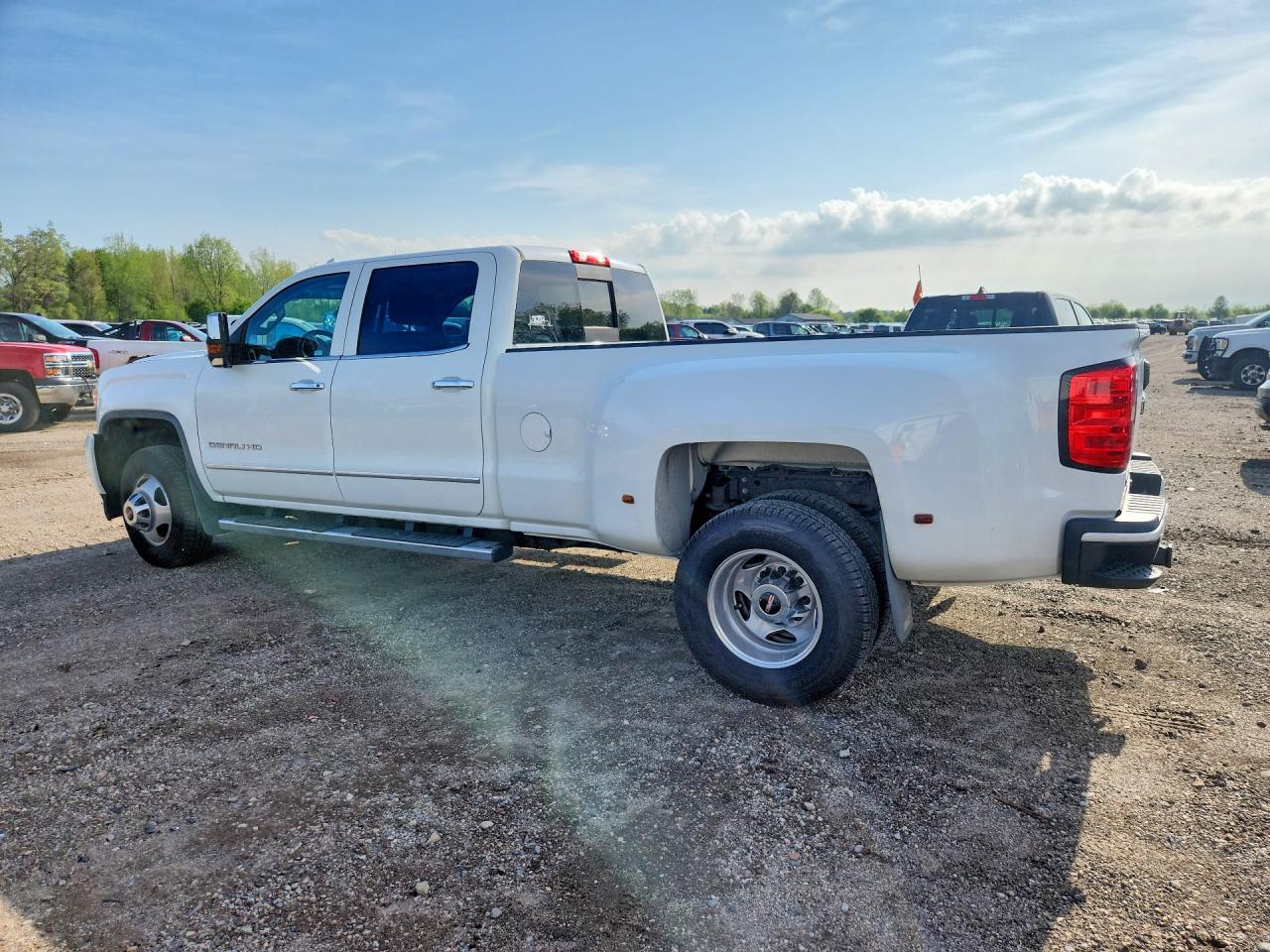 GMC Sierra K3500 Denali